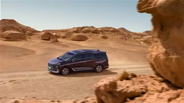 别克GL8外观展示