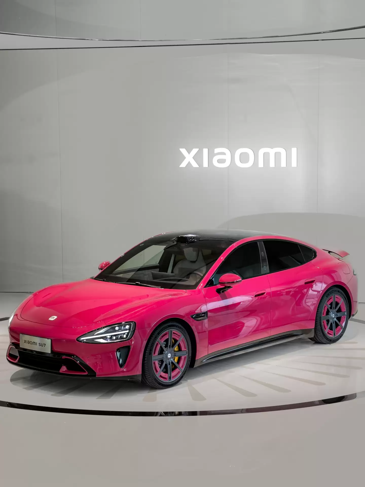 美国造车新势力 Rivian CEO 斯卡林奇拆了一台小米 SU7:做得确实不错,但没什么新发现