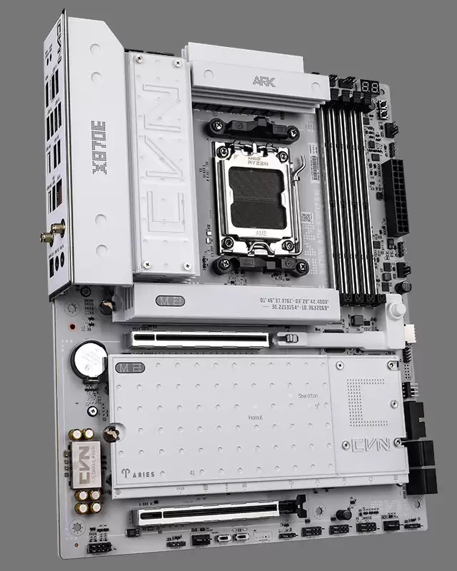 七彩虹首款 X870E 主板宣布开售:首发价 2399 元,承诺保价双十一