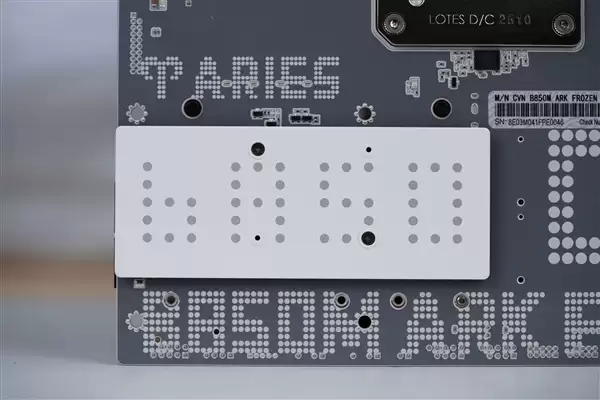 白色高颜值主板!七彩虹CVN B850 ARK FROZEN v14方舟图赏