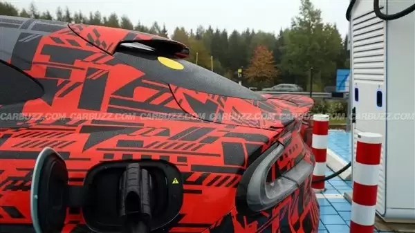 小米YU7 GT纽北测试谍照曝光，性能对标SU7 Ultra