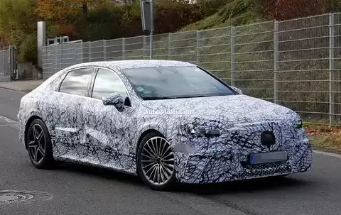 纯电AMG C级路试曝光 预计2026年后上市