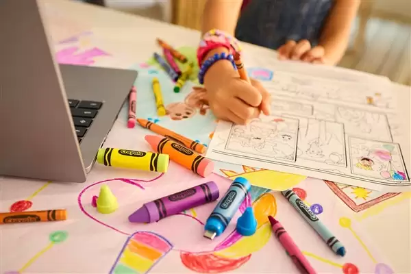 从小培养客户 闪迪推出绘儿乐联名蜡笔USB-C U盘：64GB 106元起