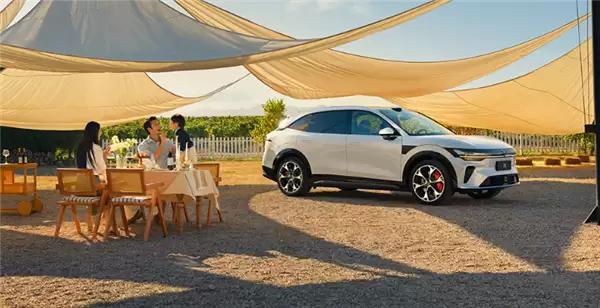 全系900V充电只需10分钟！全新极氪7X上市：限时21.98万起