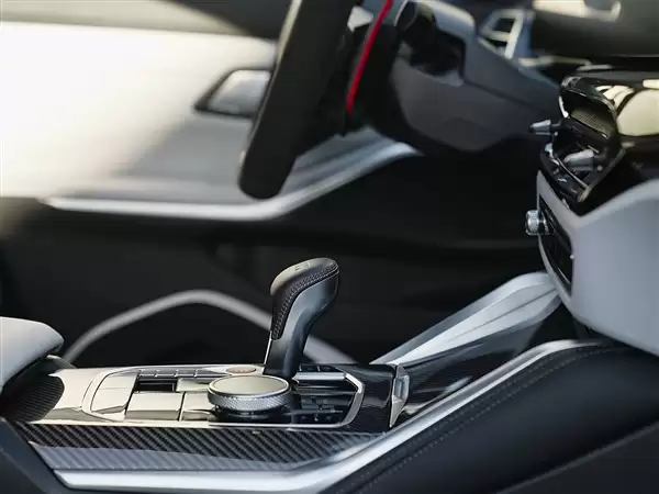 3.0T“机皇” 零百3.6秒！全新宝马M3旅行版即将中国首发