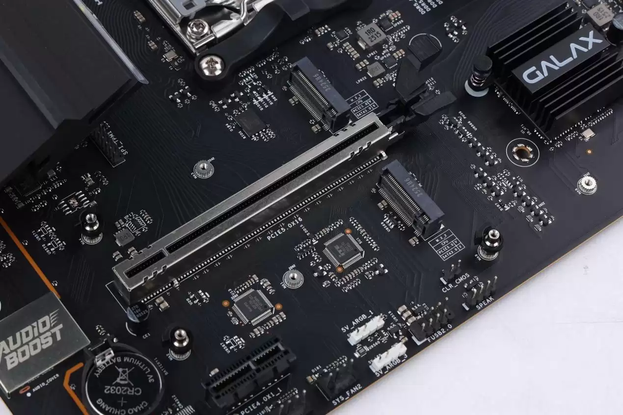 中端装机新方案!影驰联盟B650MWi-Fi 黑武士PLUS 主板开箱