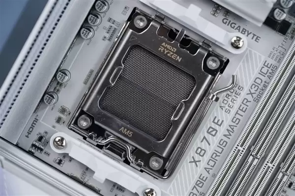 支持DDR5-9000!技嘉X870E AORUS X3D主板图赏