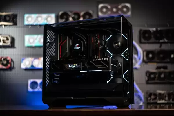 大幅瀑布曲面玻璃打破局限!七彩虹iGame C25A Vortex涡流机箱上市:699元