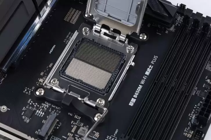 中端装机新方案!影驰联盟B650MWi-Fi 黑武士PLUS 主板开箱