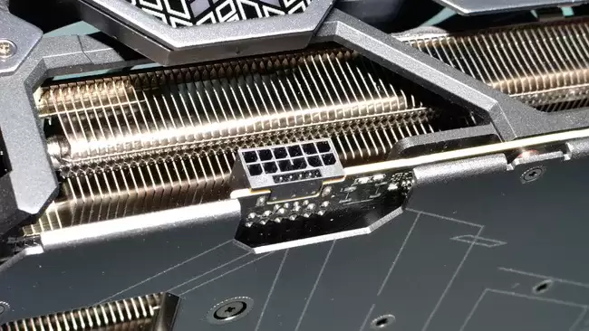 酷冷至尊道歉并停产问题电源 推出新接口设计