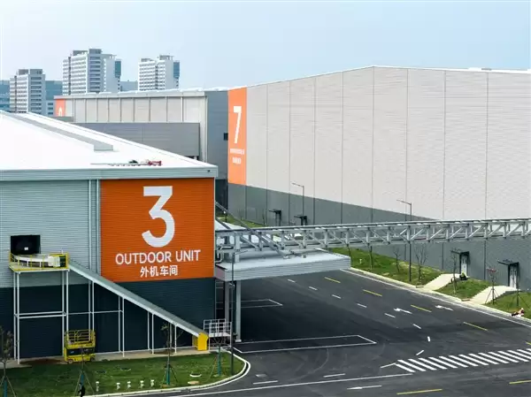 谁再说我是“组装厂”!今天小米集齐三大工厂:手机、汽车和家电全部自己生产