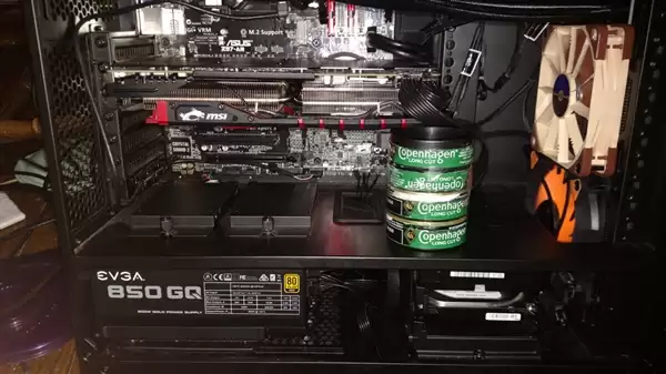 玩家公认的最强显卡支架:居然是一部经典诺基亚手机!