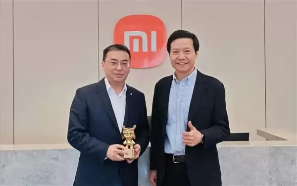 小米集团高层调整:中国区总裁王晓蔚不再兼任小米之家总经理 陈毅接任