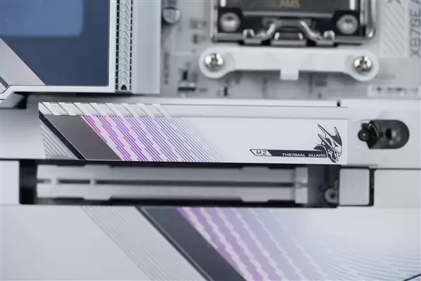 支持DDR5-9000!技嘉X870E AORUS X3D主板图赏