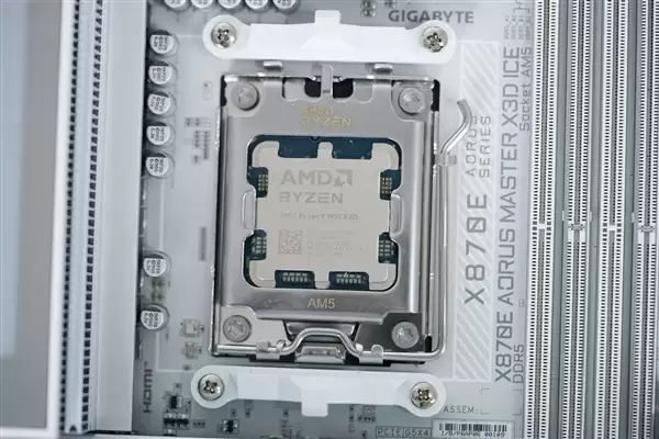 支持DDR5-9000!技嘉X870E AORUS X3D主板图赏