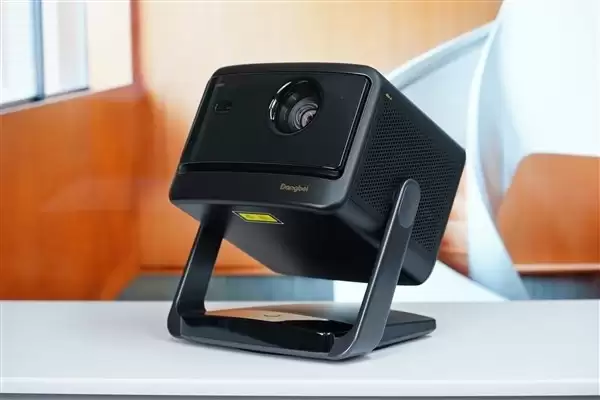 4K投影仪价格跌破3000元，加速普及但1080P仍占主流