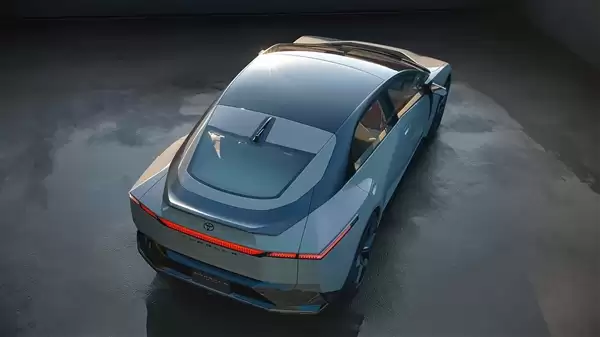 丰田玩激进 买菜车超进化!全新卡罗拉概念车首发