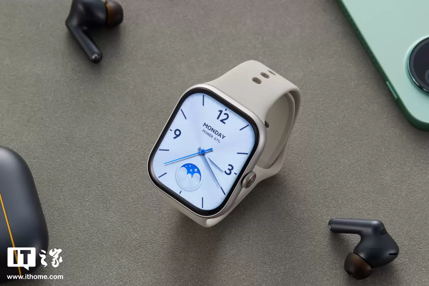 【IT之家图赏】热血能量生态焕新登场：iQOO Pad5e / WATCH GT 2 / TWS 5 全家桶实拍