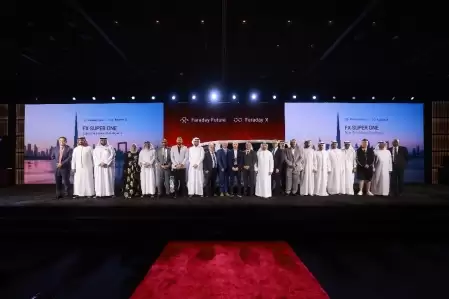 图片包含 室内, 桌子, 大, 房间AI 生成的内容可能不正确。