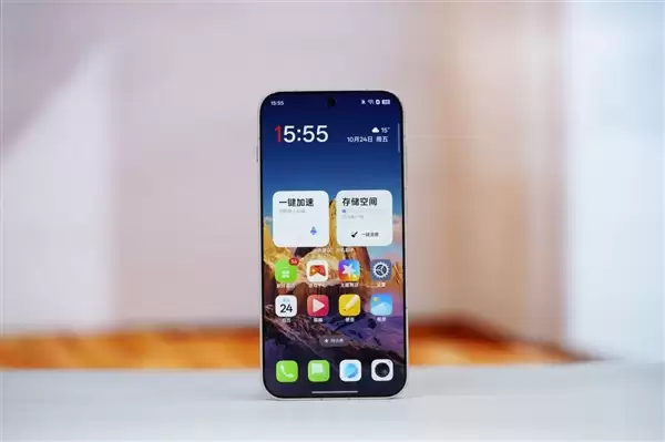 行业第一块165Hz高刷高分屏!一加15图赏