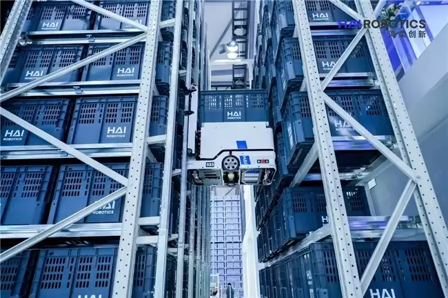 海柔创新闪攀机器人、K1200亮相亚洲物流展，新智造中心提升10倍产能