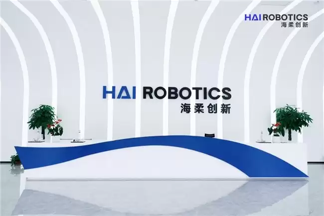 海柔创新闪攀机器人、K1200亮相亚洲物流展，新智造中心提升10倍产能