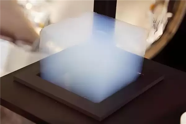 车烧了人没逝 或许你该谢谢气凝胶