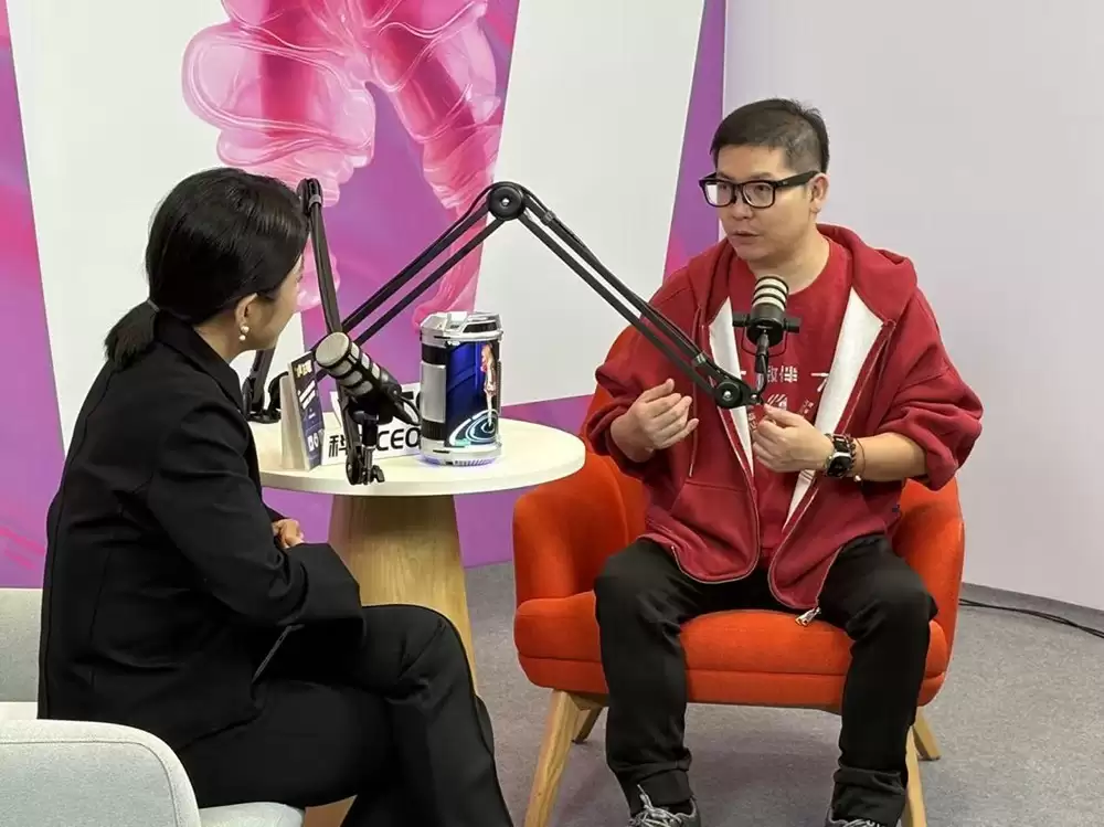 AI陪伴走进现实！数伴Dipal D1亮相WTCC，引爆年轻人打卡热潮