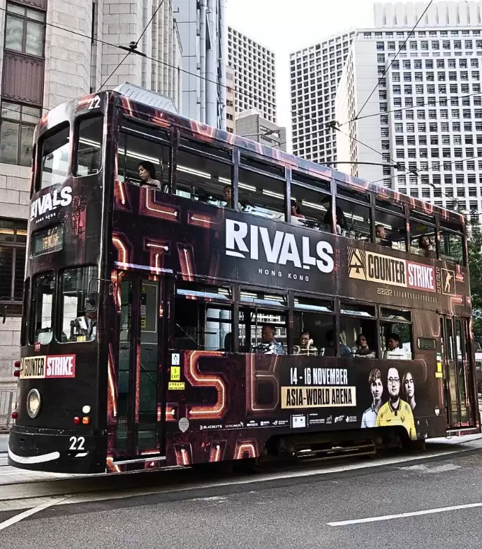 BLAST巅峰赛S2涂装大巴空降香港!m0NESY、ZywOo、donk电竞明星形象引爆街头热潮 BLAST巅峰赛S2涂装大巴空降香港!m0NESY、ZywOo、donk电竞明星形象引爆街头热潮