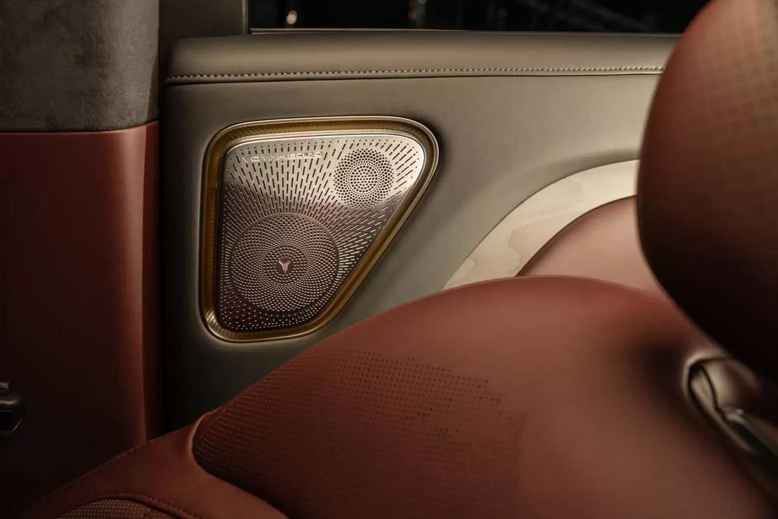 直接翻倍！搭载32个扬声器！览图泰山开卷豪车视听体验