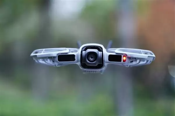 大疆DJI Neo 2发布：掌上起降、全向避障的智能跟拍无人机