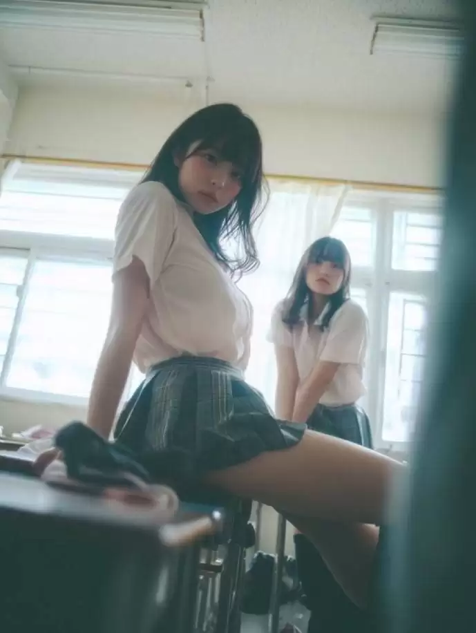 2025年10月31日第一页：支持键盘翻页浏览共十一页