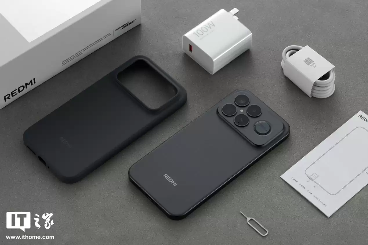 【IT之家开箱】Redmi K90 Pro Max 黑色款手机图赏：全新设计语言，质感出众