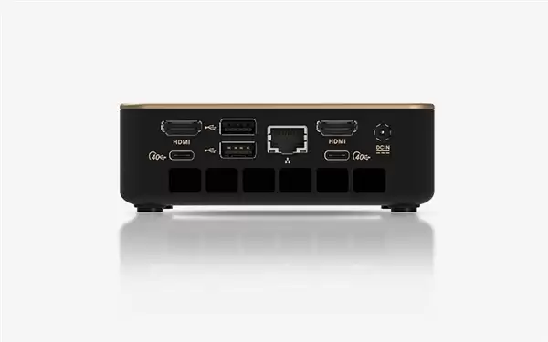 罕见！蓝宝石也有迷你机：可惜没用AMD 395