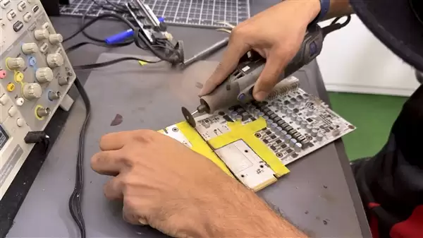 杂交显卡新玩法：GTX 1080 Ti修好了RTX 5070 Ti