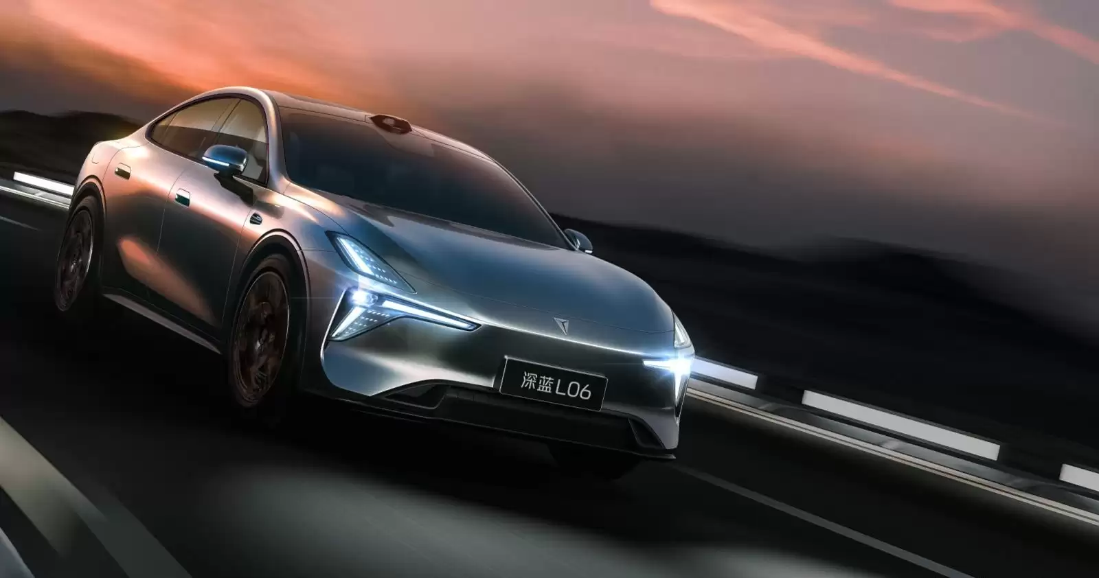 深蓝 L06 搭载 3nm 座舱芯片，邓承浩称汽车芯片要求将超越手机