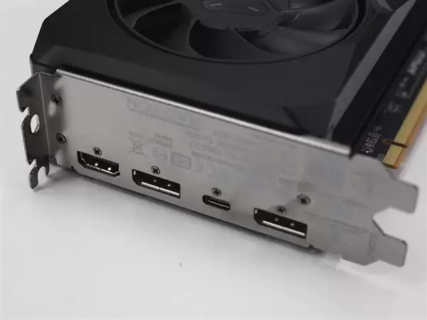 AMD RX 7900显卡的USB-C接口废了！不再能充电