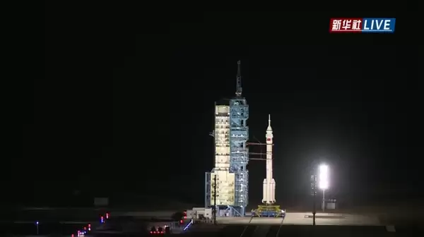 我国神舟二十一号载人飞船点火发射!