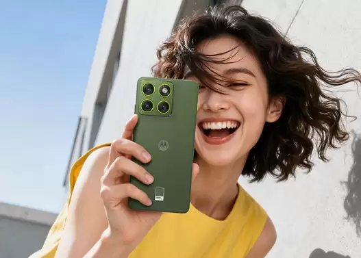 联想moto X70 Air发布，5.99mm超薄机身支持插卡！