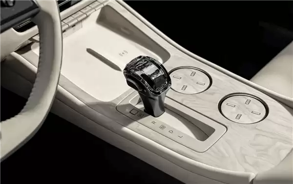 首搭华为座舱的燃油车!东风日产天籁·鸿蒙座舱内饰首发