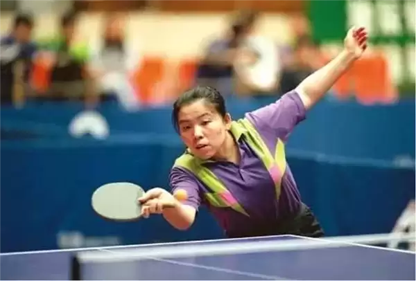 邓亚萍在福建福耀科技大学开讲:我不是催大家卷 但请不要害怕失败