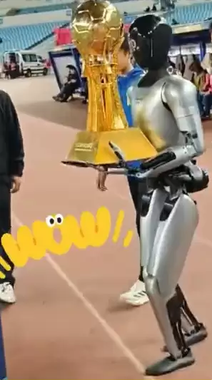 科技感拉满!“苏超”决赛颁奖典礼将由机器人送冠军奖杯