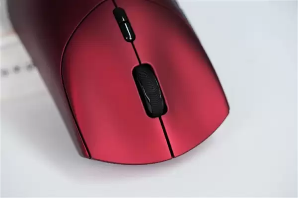 质感金属漆涂装！雷柏VT7二代系列鼠标图赏