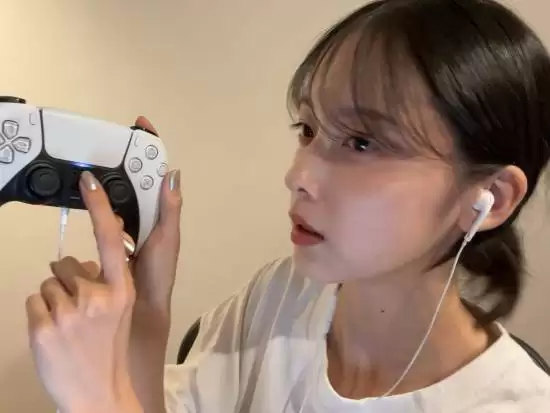 加藤小夏突改直播时间深夜开播引热议