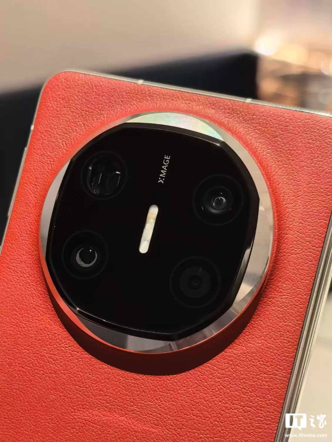 12999 → 10599 元 12 期免息，华为 Mate X6 折叠屏手机 11.11 再降价