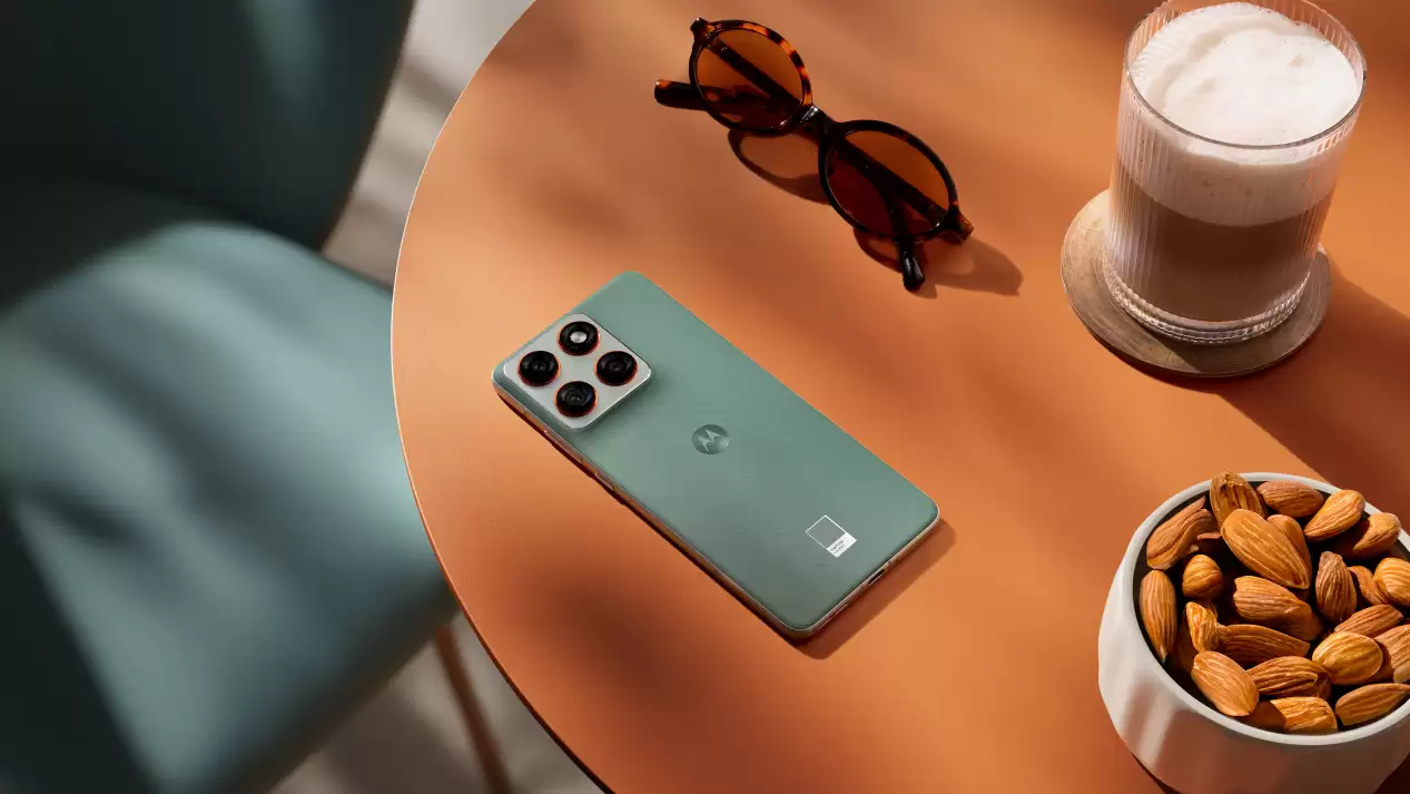 联想 moto X70 Air AI 手机正式发布:有 AI 的 Air,无感轻薄不妥协