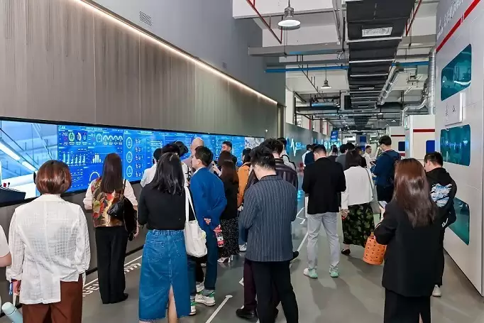 AI破界，生态共融：探讨技术破界与生态共融下的品牌突围之道