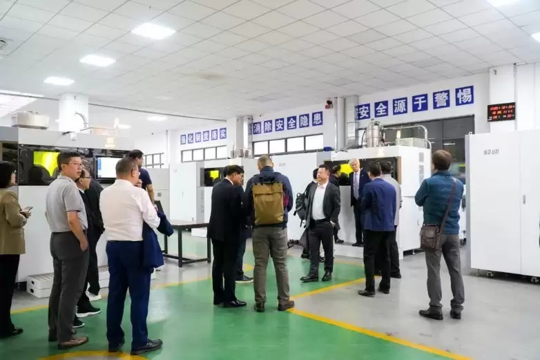 毅速激光迎韩国机械制造业代表团参访，共探行业合作新机遇