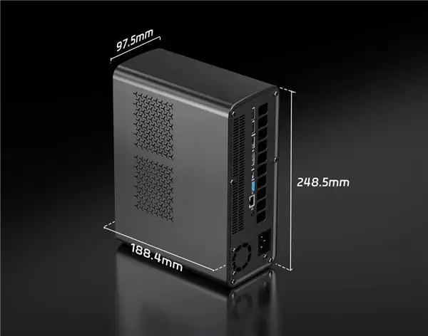 魔方迷你机罕见配备AMD锐龙AI Max+ PRO 395：要价近1.6万元