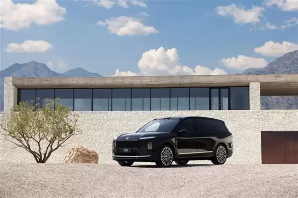 新造车10月放榜：李斌练就“蔚四万”